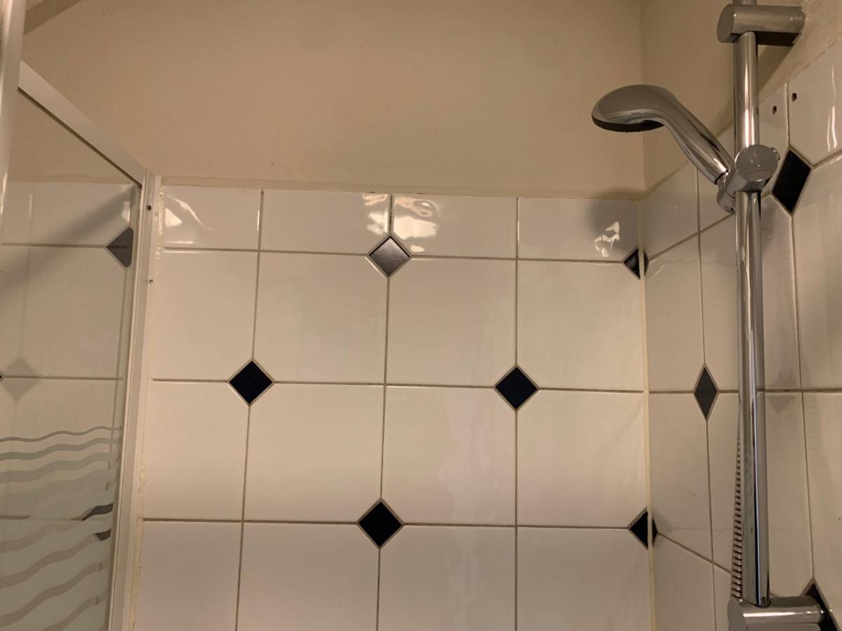 Rb Hostel Зиерикзее Екстериор снимка