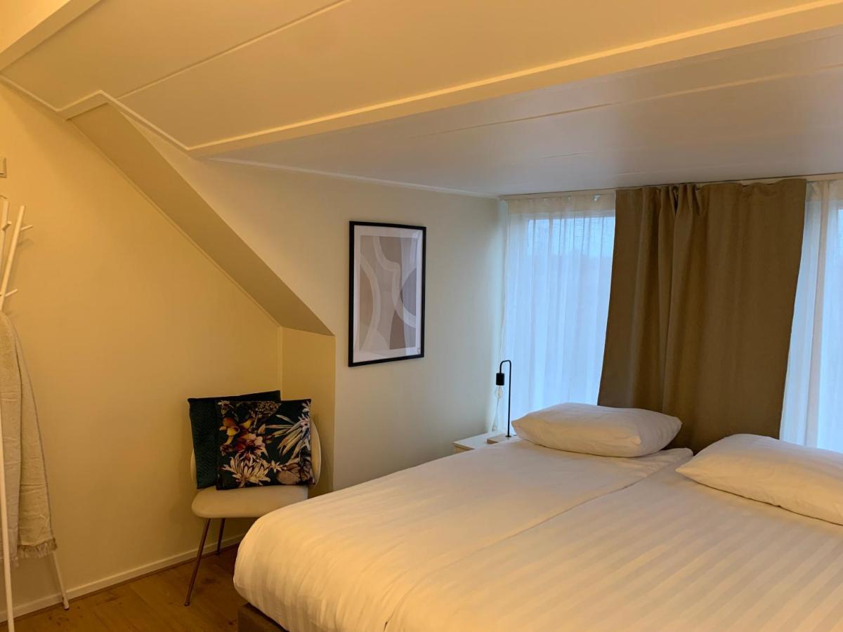 Rb Hostel Зиерикзее Екстериор снимка