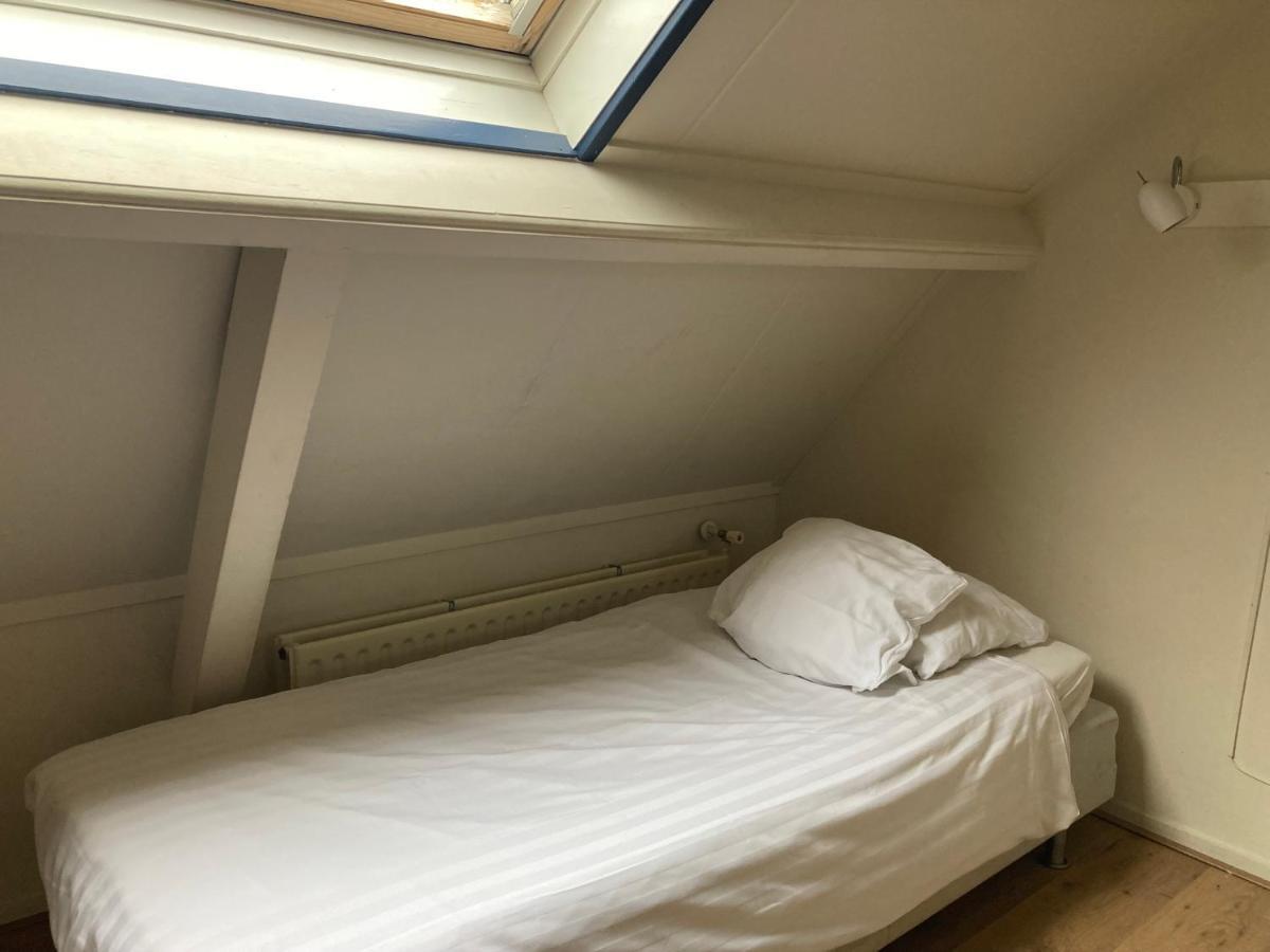 Rb Hostel Зиерикзее Екстериор снимка
