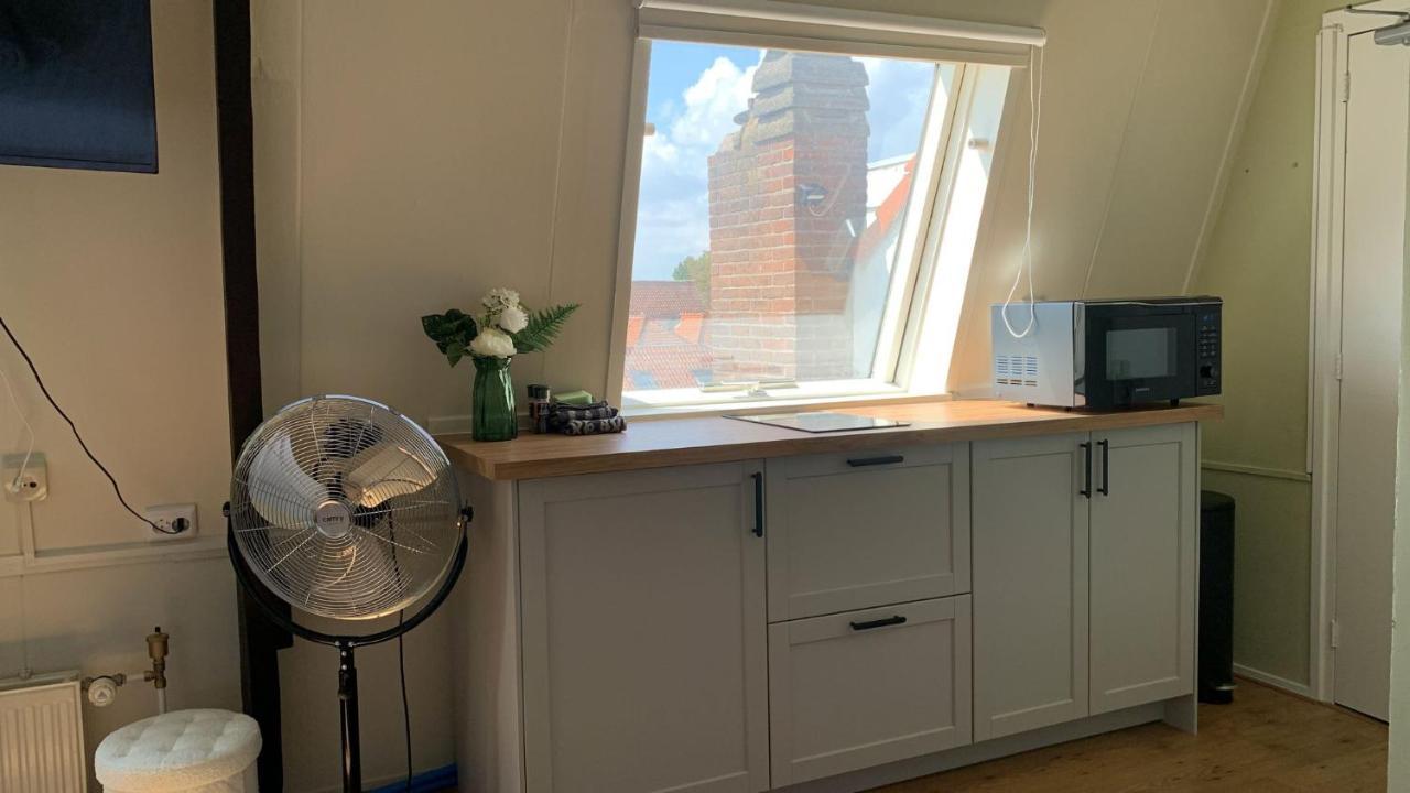 Rb Hostel Зиерикзее Екстериор снимка