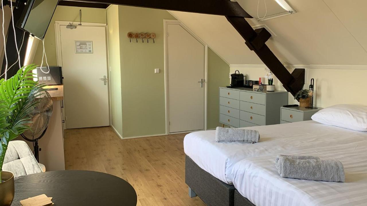 Rb Hostel Зиерикзее Екстериор снимка