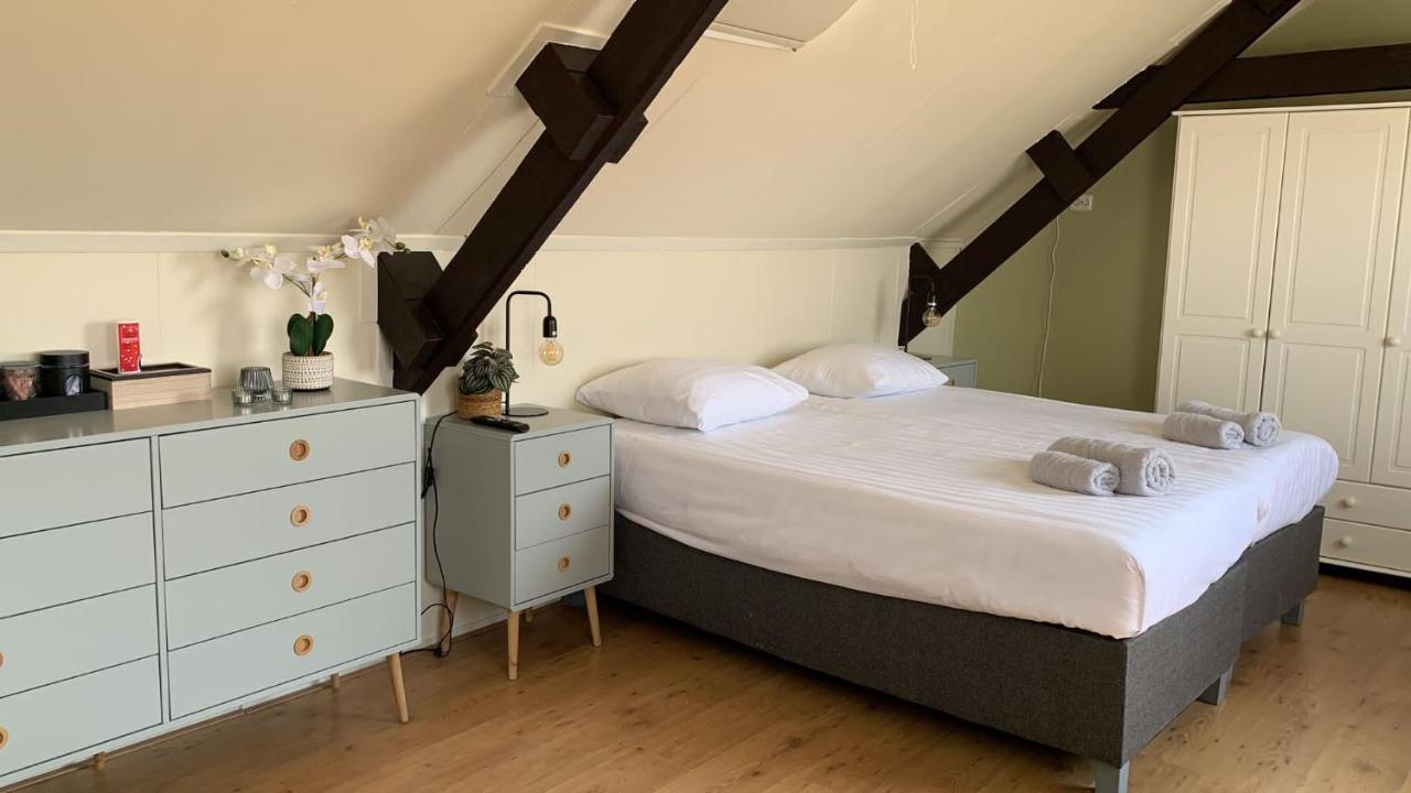 Rb Hostel Зиерикзее Екстериор снимка
