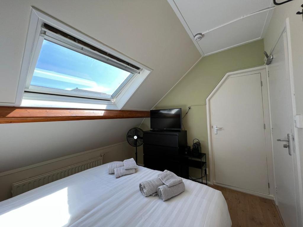 Rb Hostel Зиерикзее Екстериор снимка